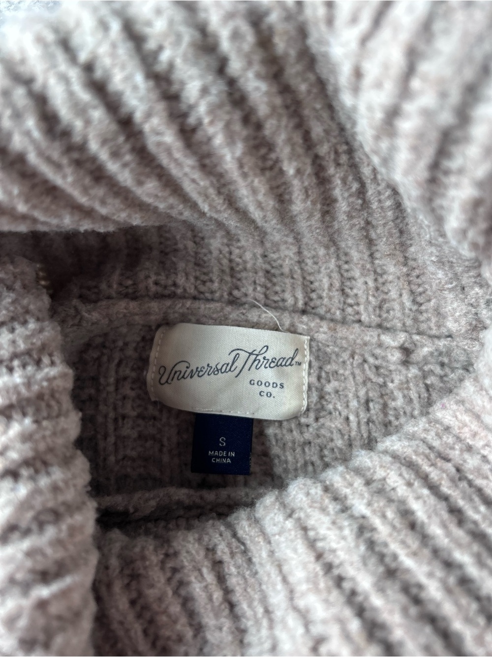 Universal Thread sweater - Picture 2 of 2
